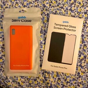 Gabb Phone Plus Slim Case in Hot Coral with free screen protectors - NWT